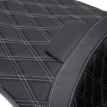 Seat Freedom Vinyl Double Diamond Silver Stitch FLH 2009-23