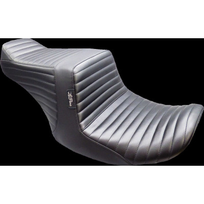 Tailwhip Up Front Seat - Pleated - FLT/FLH